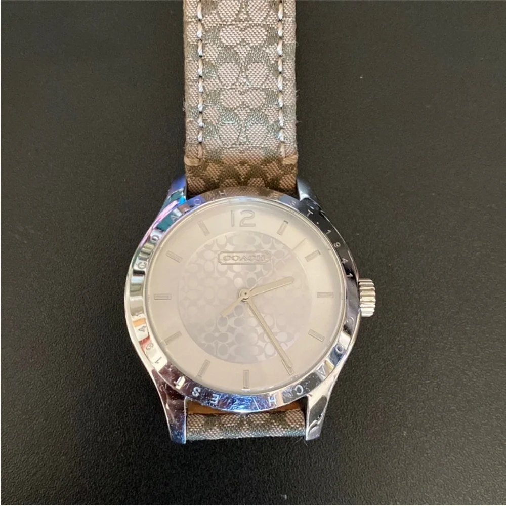 Coach Maddy Silver Women’s Watch with Tan and Brown Strap - Picture 3 of 6